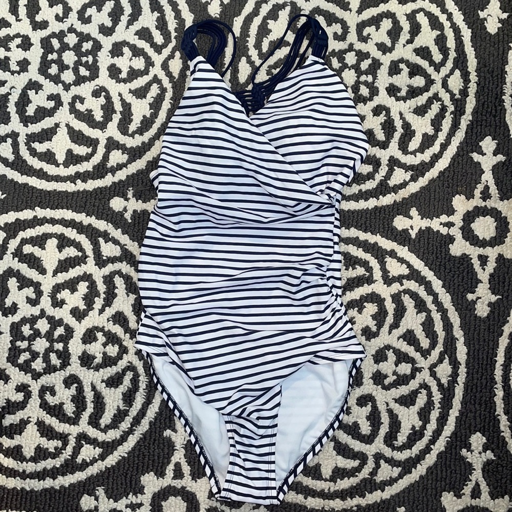 Women’s Kona Sol one piece bathing suit